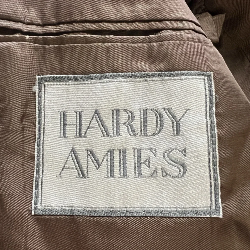 Hardy Amies measurements are